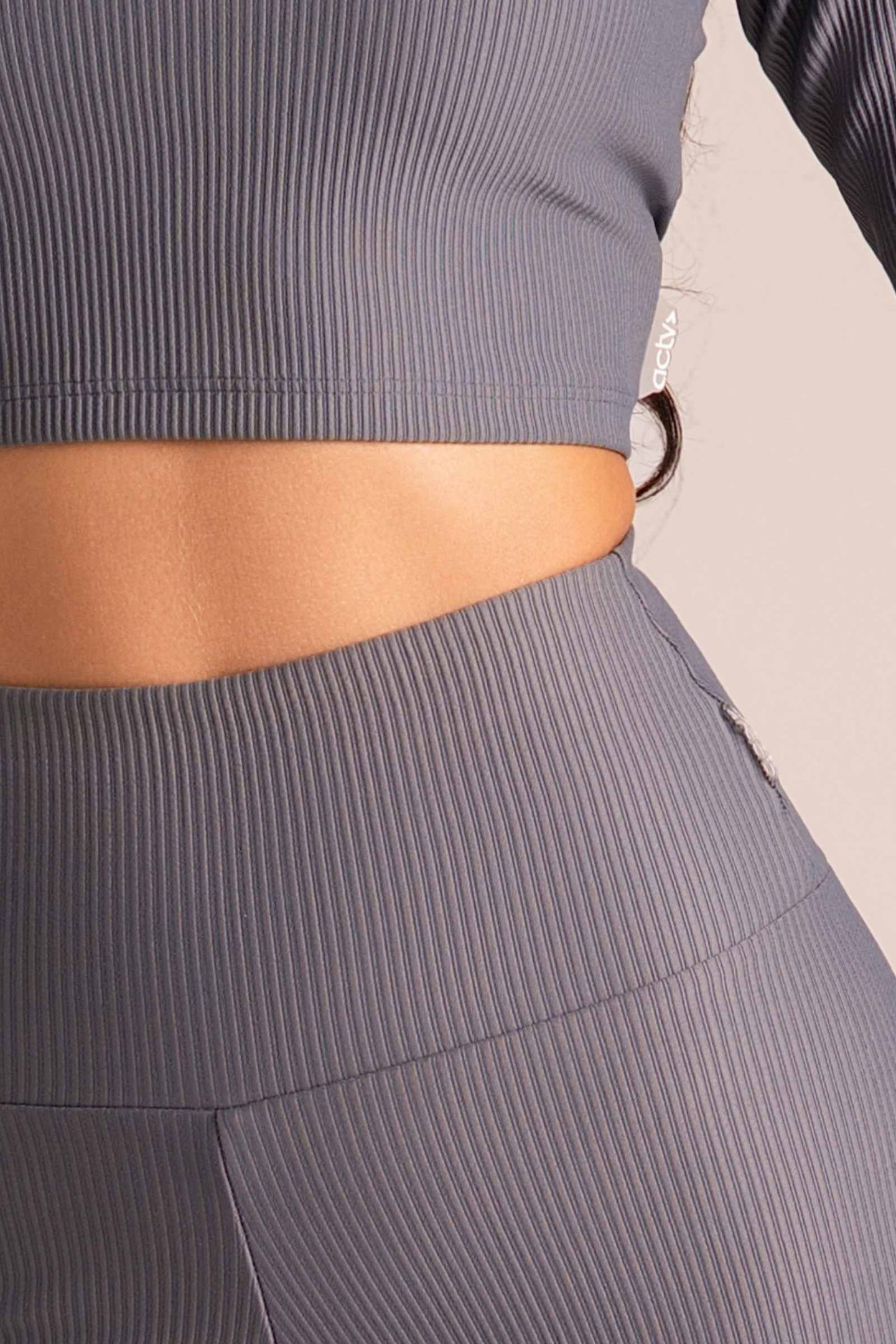 Calça Flare Esportiva Feminina Confort Premium Cinza