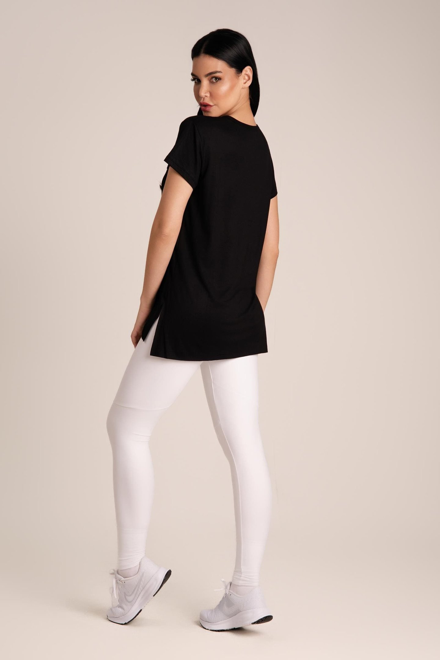 Camiseta Feminina Viscolycra Fenda Preto