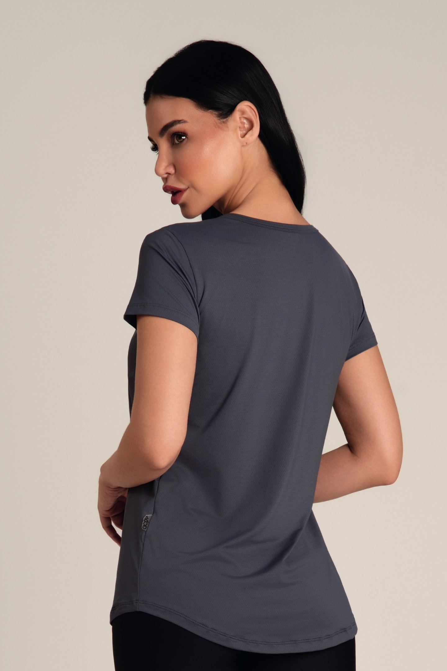 Camiseta Feminina Dry Fit Arredondada Chumbo