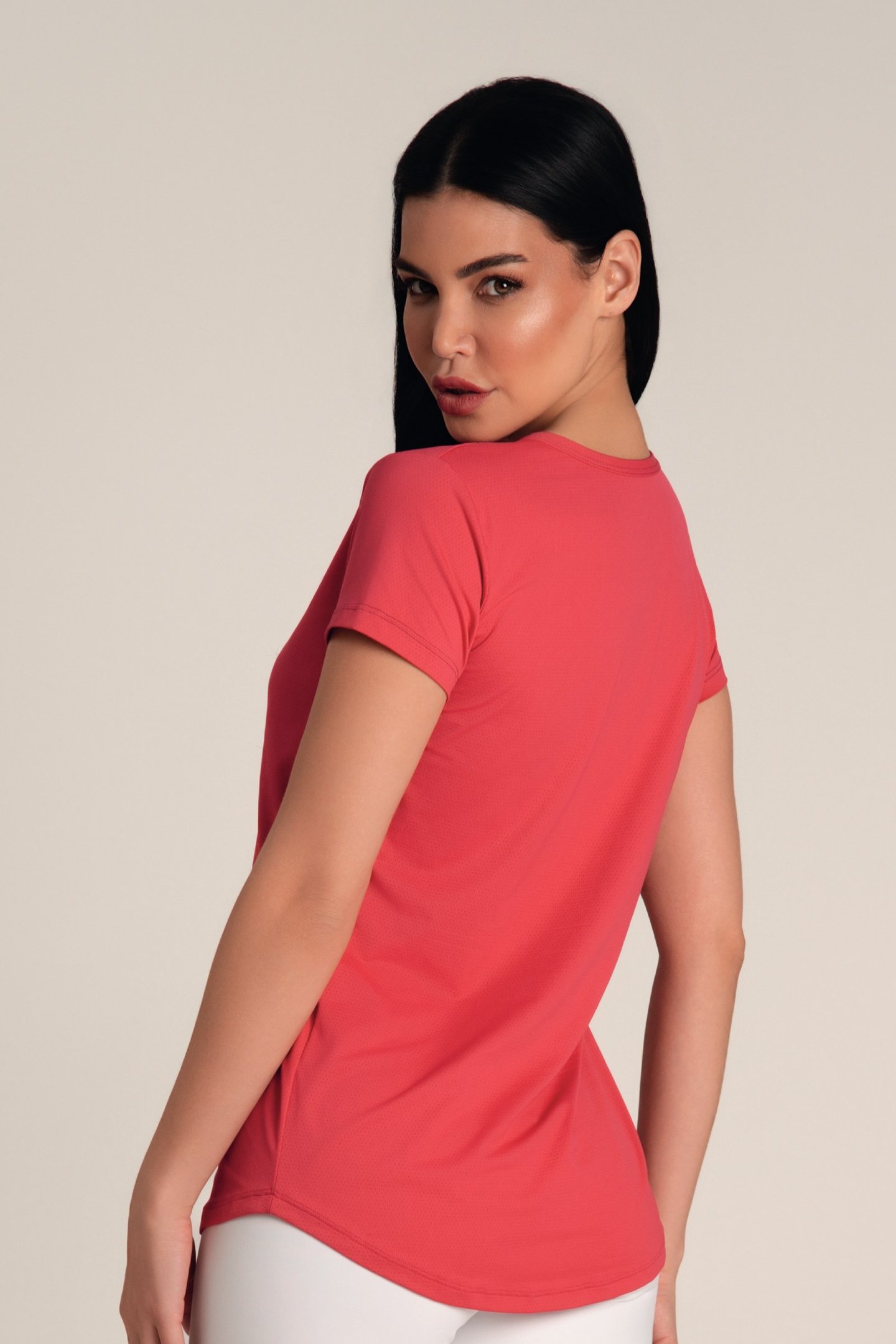 Camiseta Feminina Dry Fit Arredondada Cereja