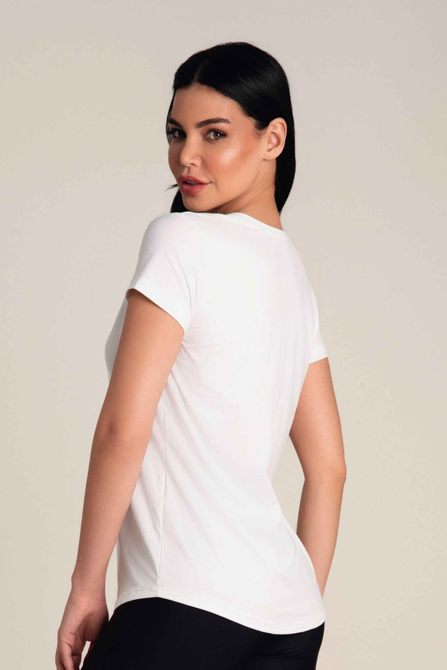 Camiseta Feminina Dry Fit Arredondada Branco