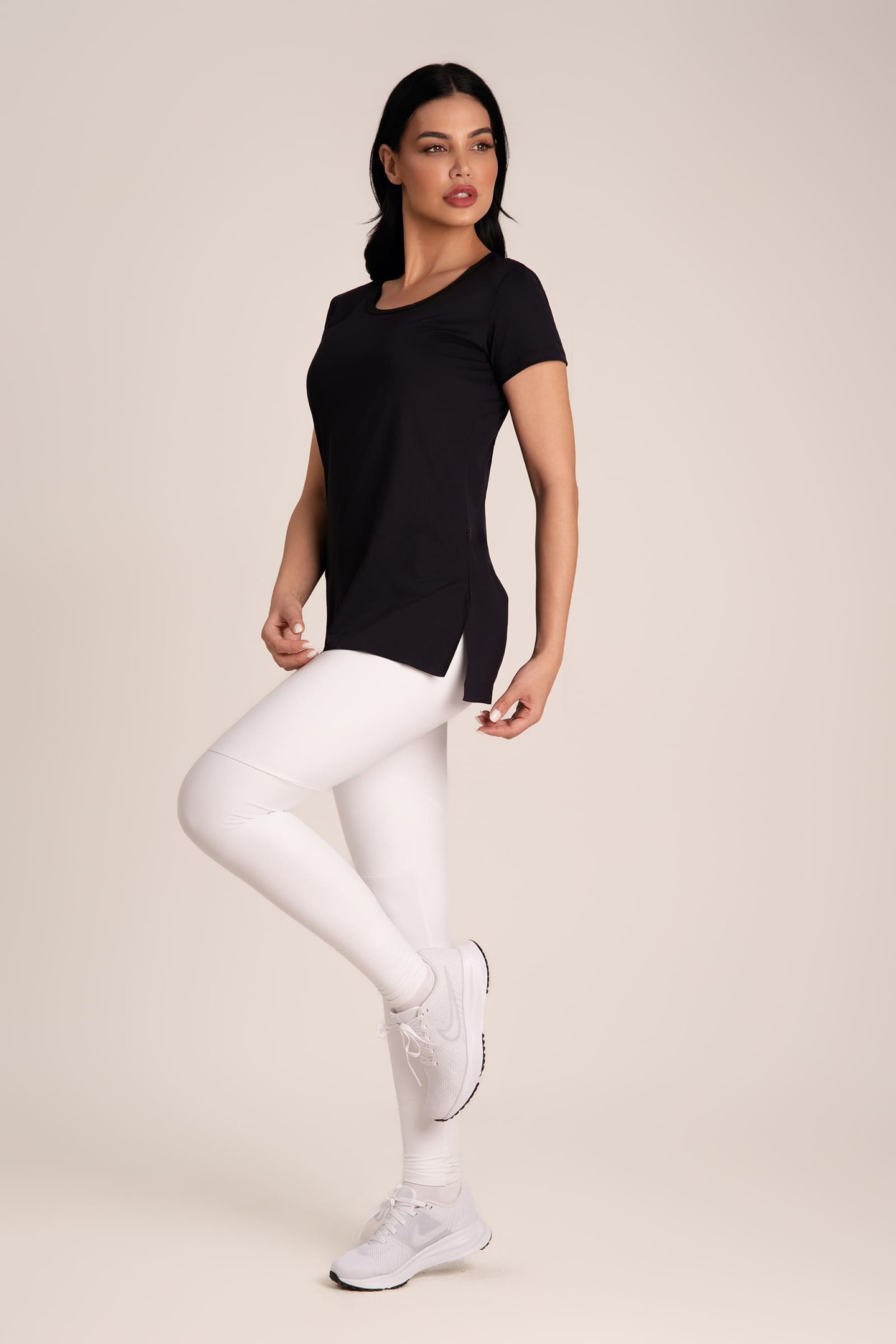 Camiseta Feminina Dry Fit Fenda Preto