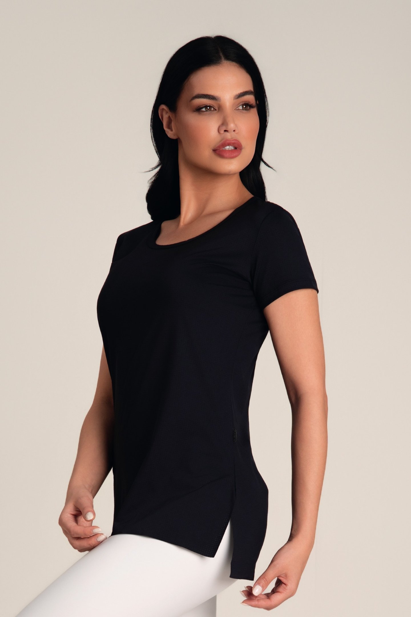 Camiseta Feminina Dry Fit Fenda Preto