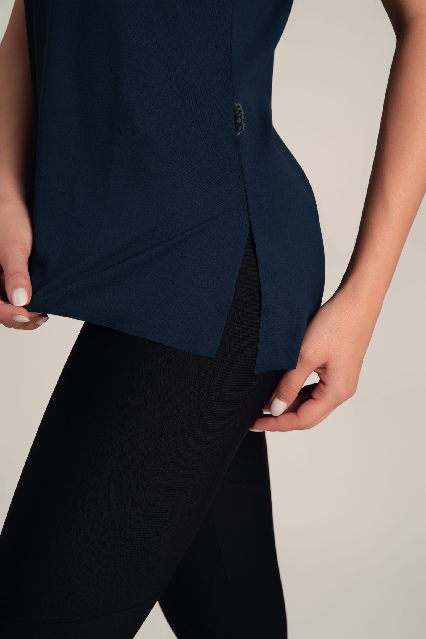 Camiseta Feminina Dry Fit Fenda Netuno