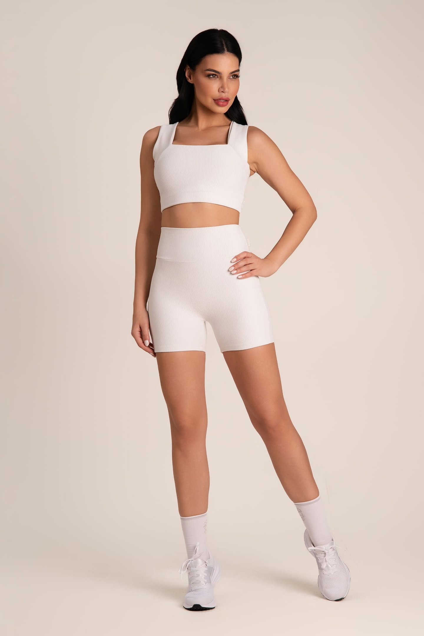 Short Fitness Canelado Sem Costura Frontal Off White