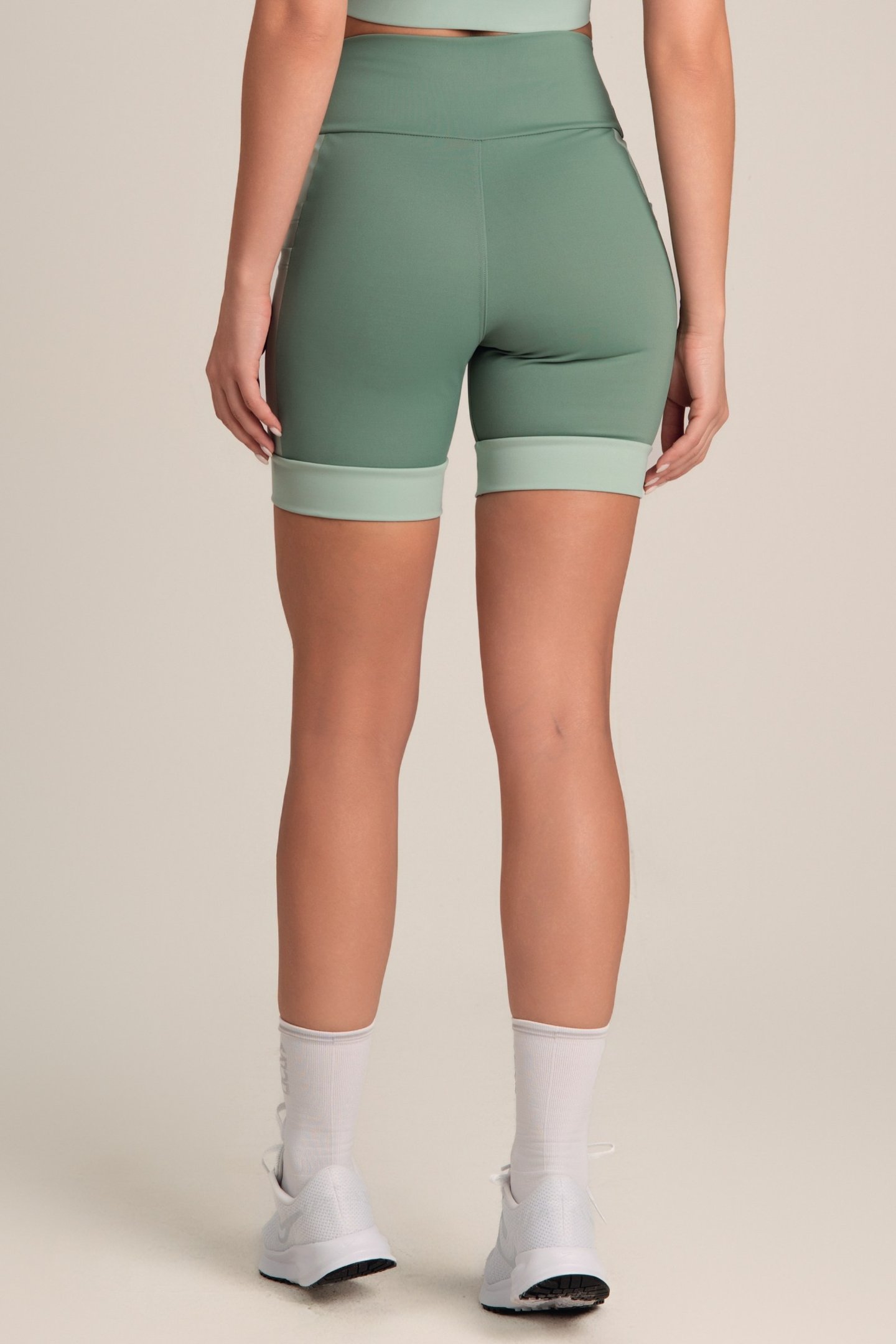 Bermuda De Corrida Com Bolsos Bicolor Matte/teos