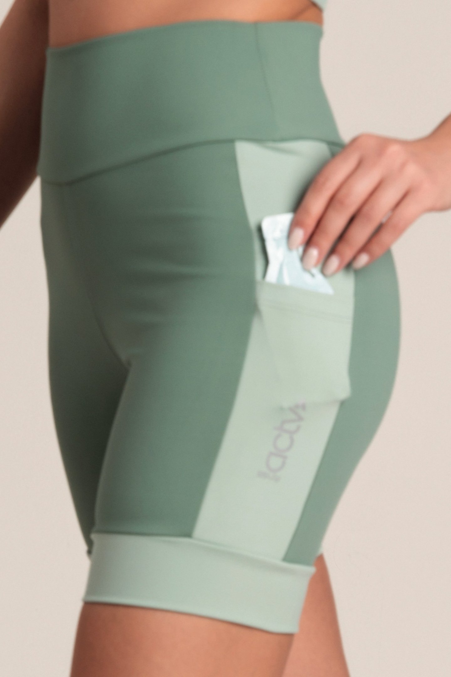 Bermuda De Corrida Com Bolsos Bicolor Matte/teos