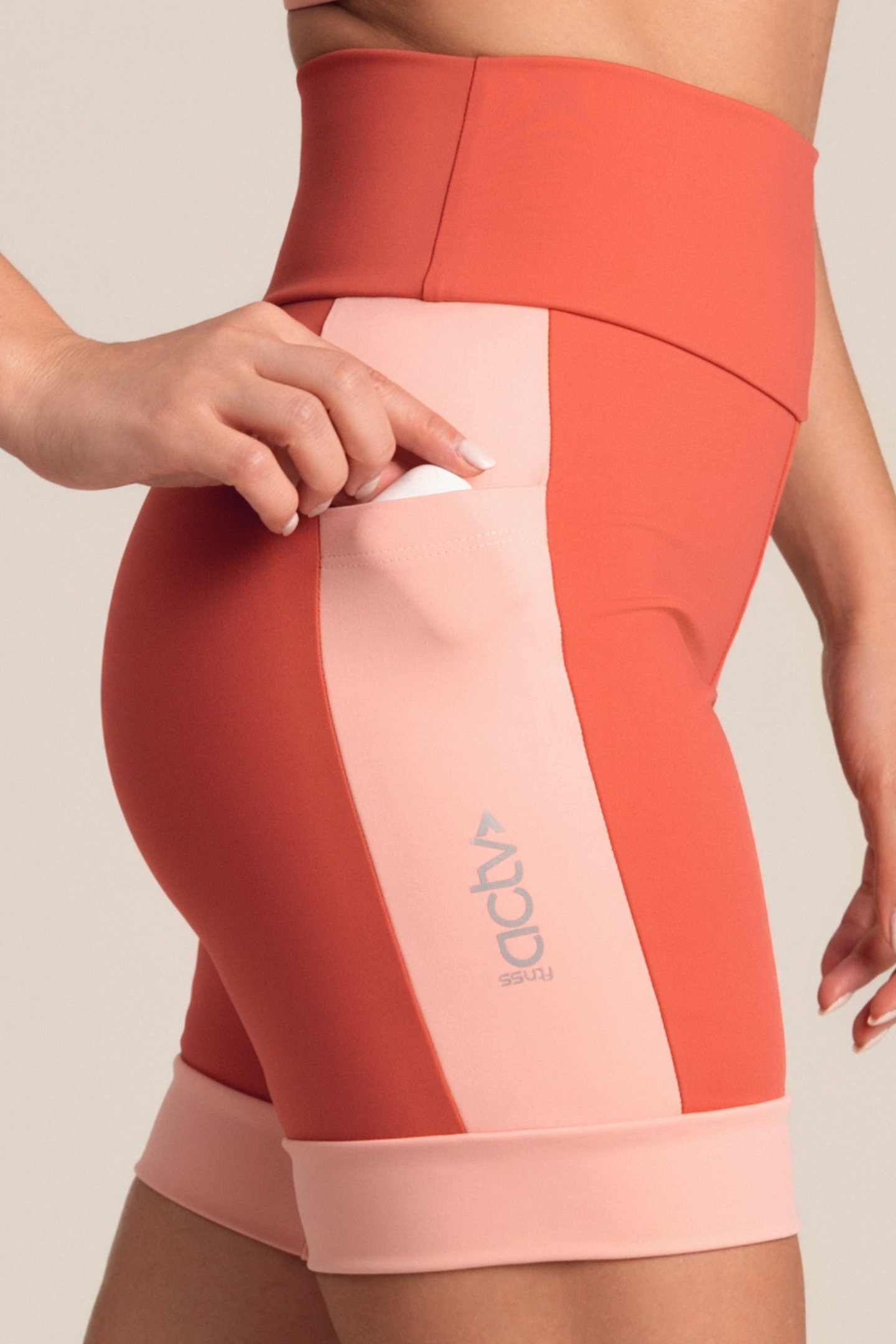 Bermuda De Corrida Com Bolsos Bicolor Batton/romance