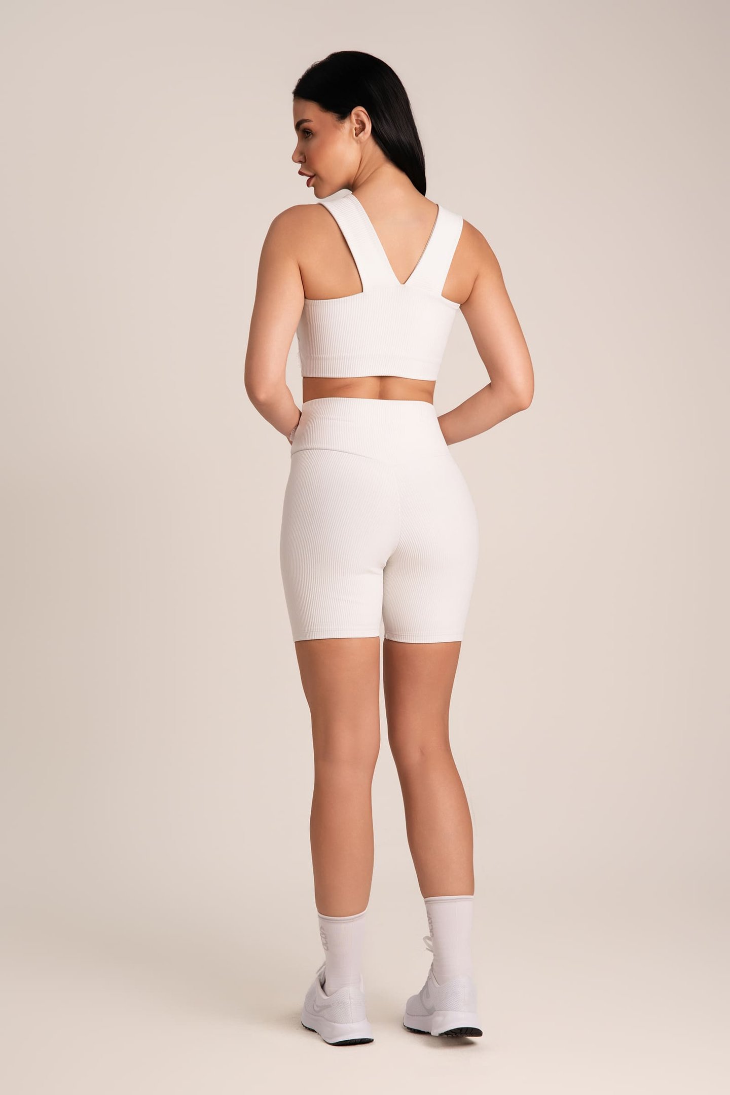 Bermuda Fitness Canelada Empina Bumbum Off White