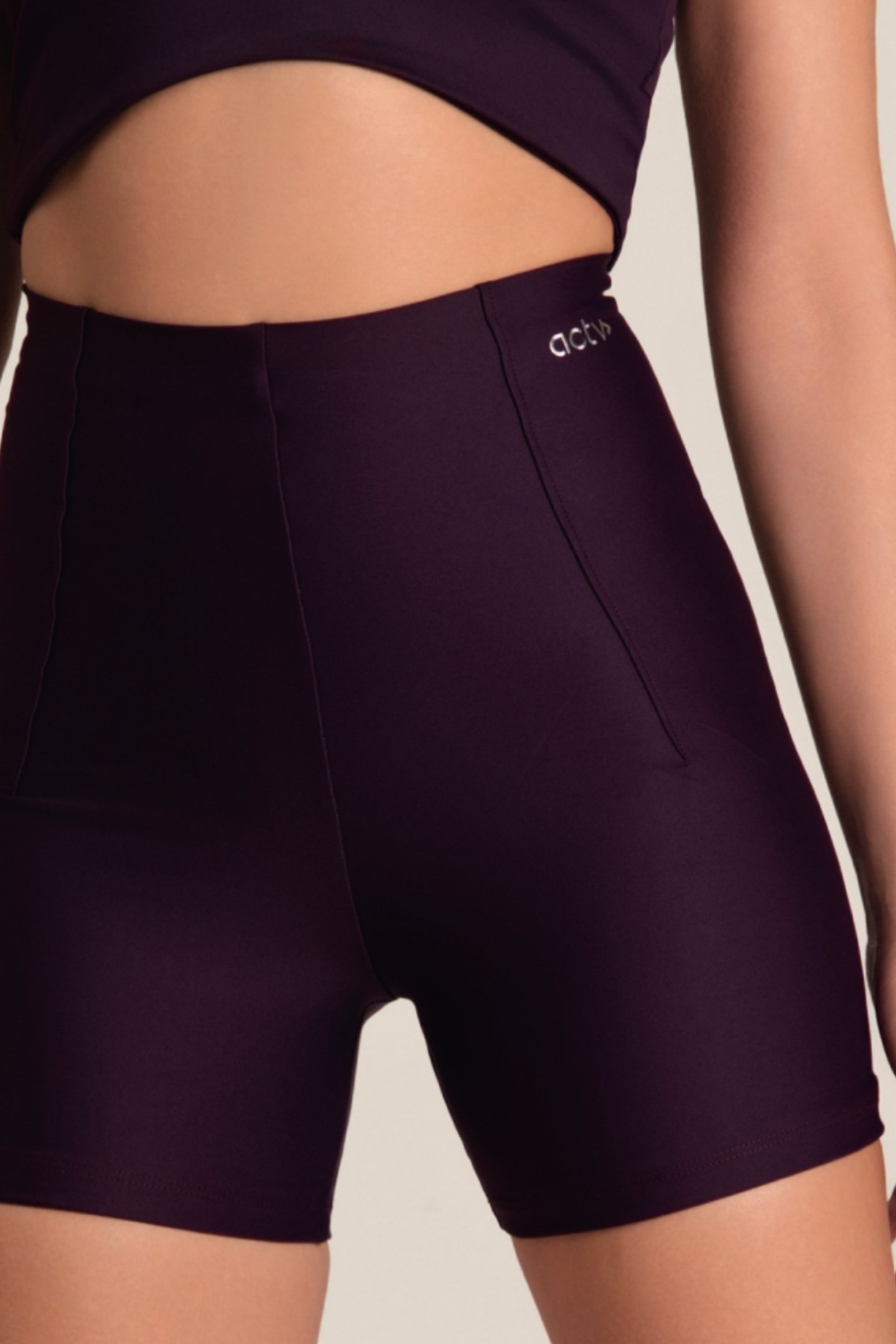 Bermuda Feminina Fitness Cós Infinito Wine
