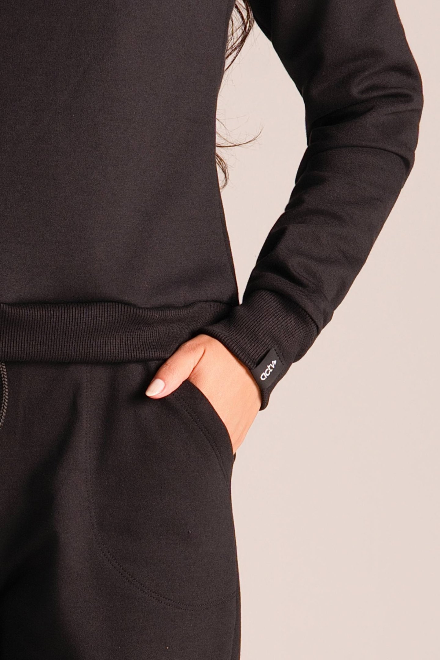 Moletinho Minimal Drop – Fechado Premium Slim Ajustado Preto