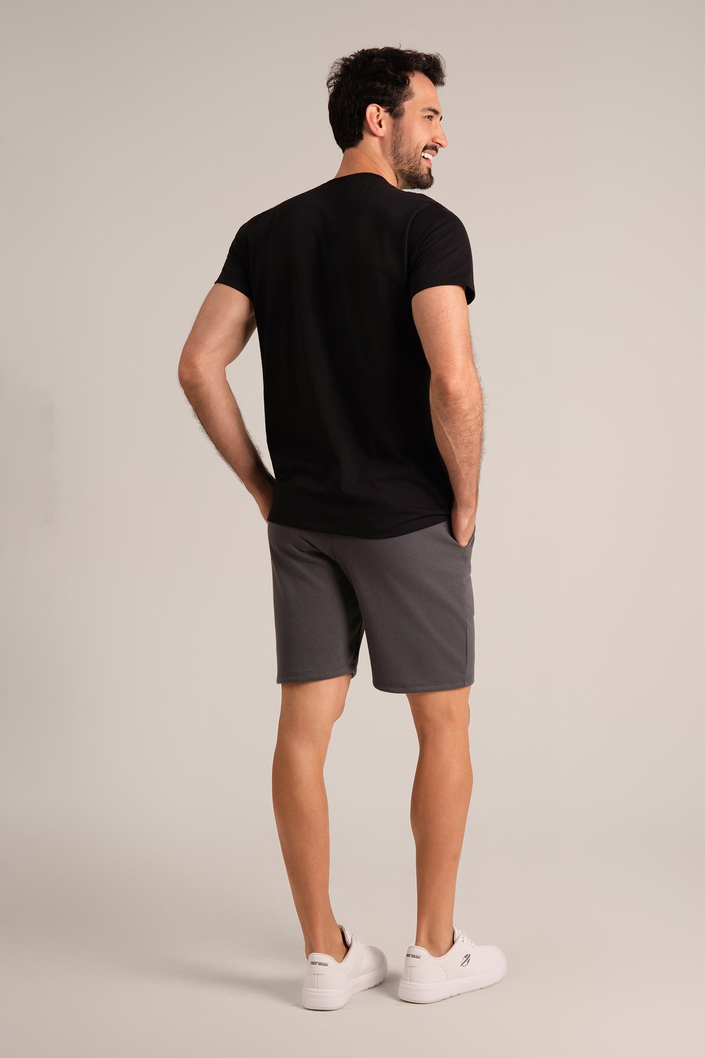 T-Shirt Masculina Básica Premium 100% Algodão Preto