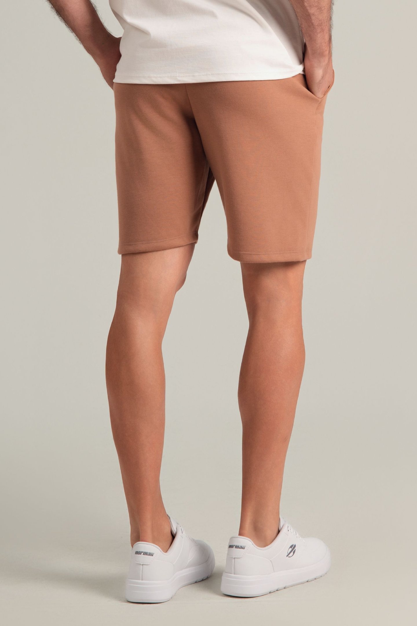 Bermuda Masculina Moletom Leve Marrom