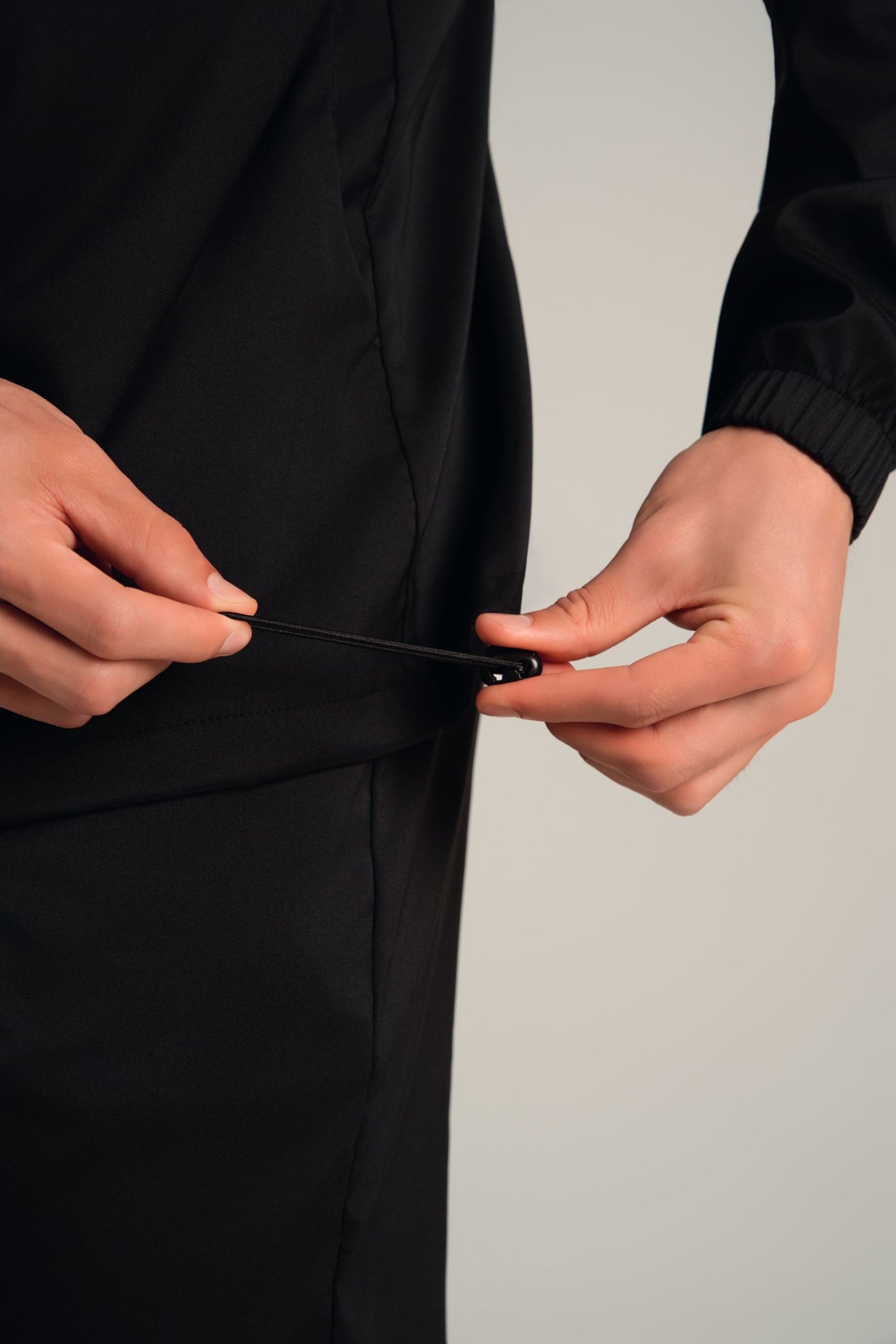 Jaqueta Corta vento Masculina Com Capuz Preto